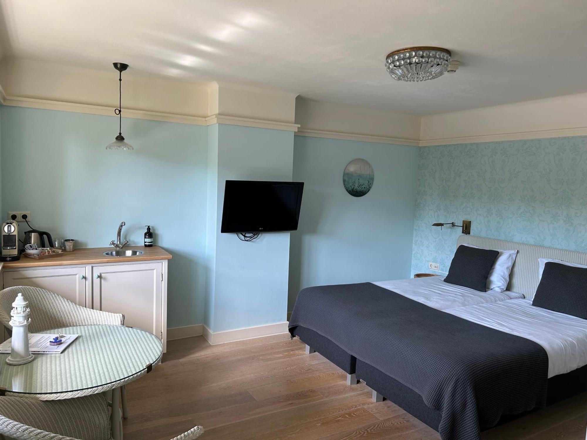 Villa Nieuwland B&B Den Oever Room photo